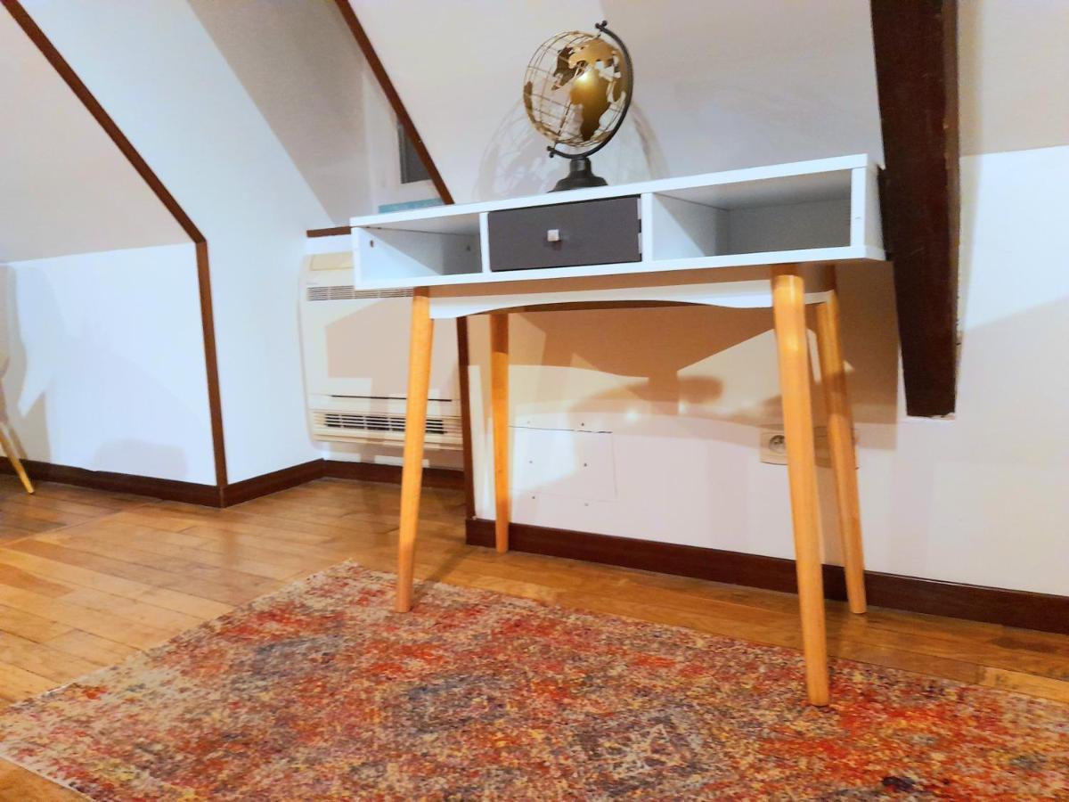Le Nid D'Hirondelles - Appartement De Caractere Hypercentre Au Calme Bourges Luaran gambar
