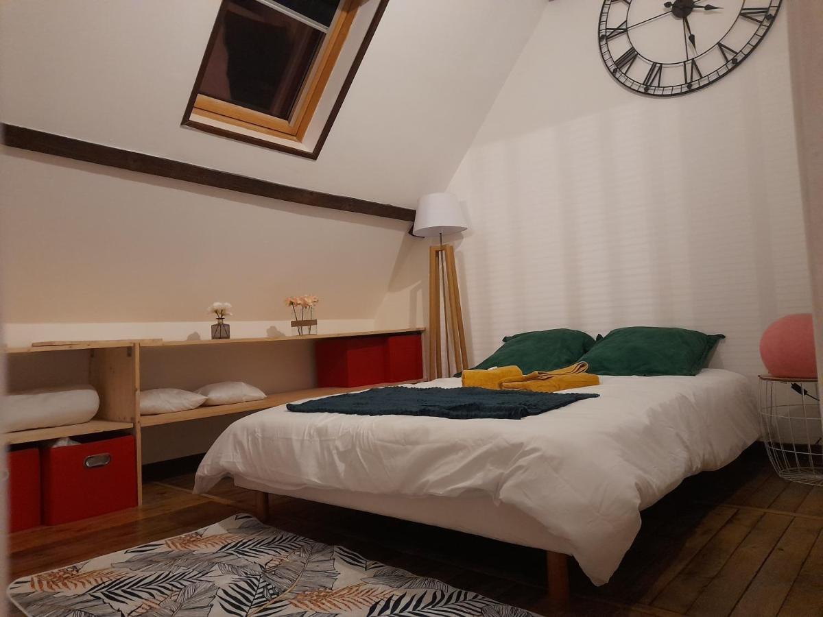 Le Nid D'Hirondelles - Appartement De Caractere Hypercentre Au Calme Bourges Luaran gambar